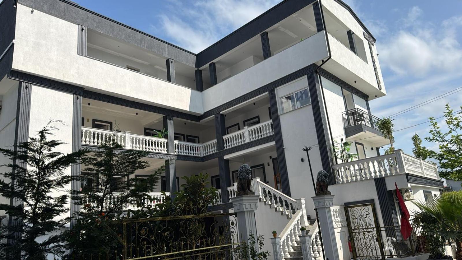 Vila Aaron ดูร์เรส ภายนอก รูปภาพ