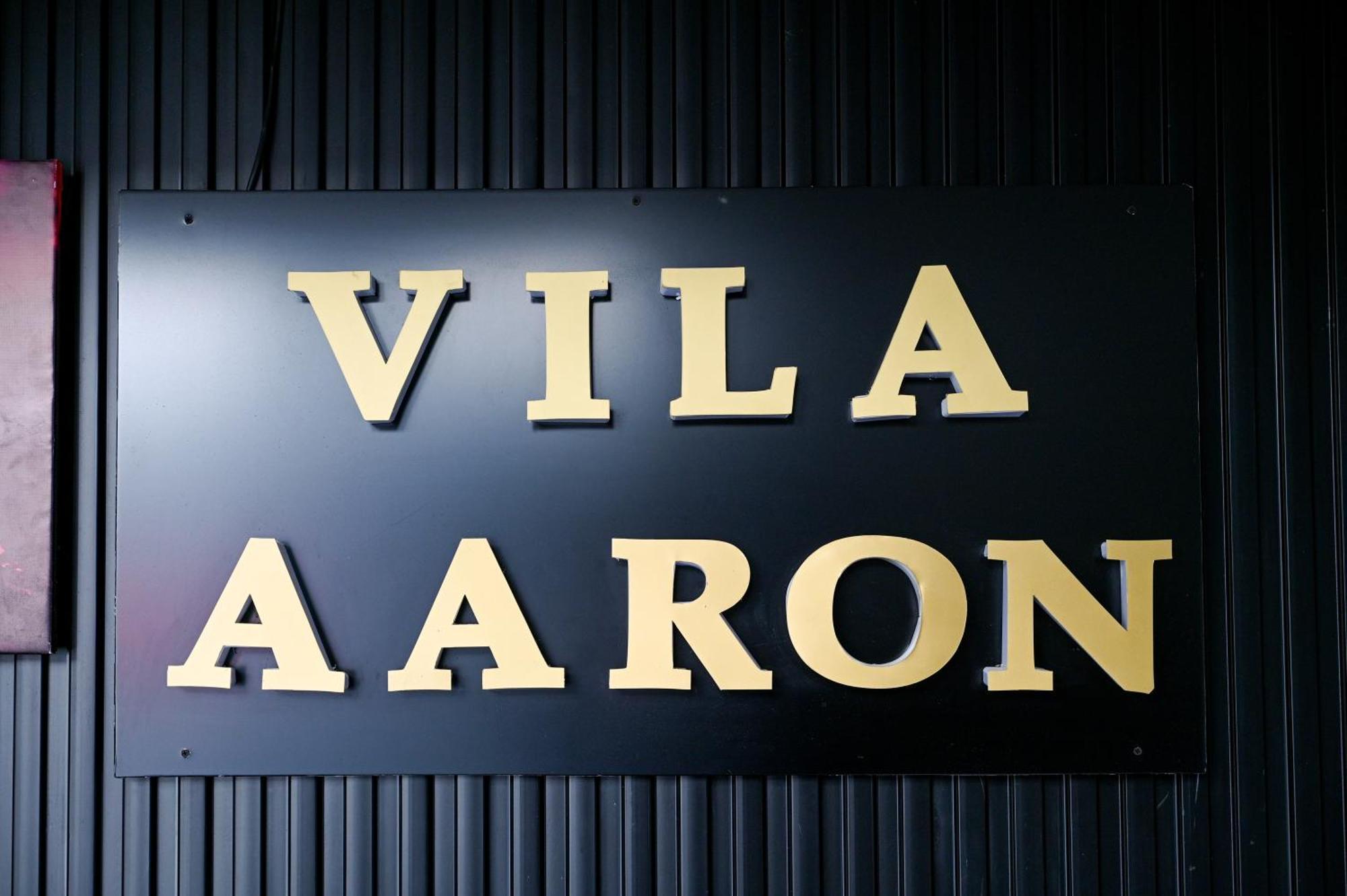Vila Aaron ดูร์เรส ภายนอก รูปภาพ