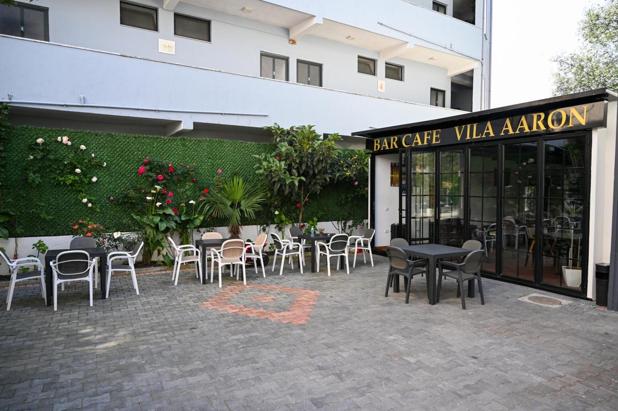 Vila Aaron ดูร์เรส ภายนอก รูปภาพ